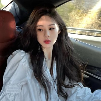 碧窗艳影